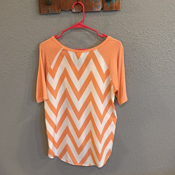 Daytrip blouse EUC - Picture 3 of 3